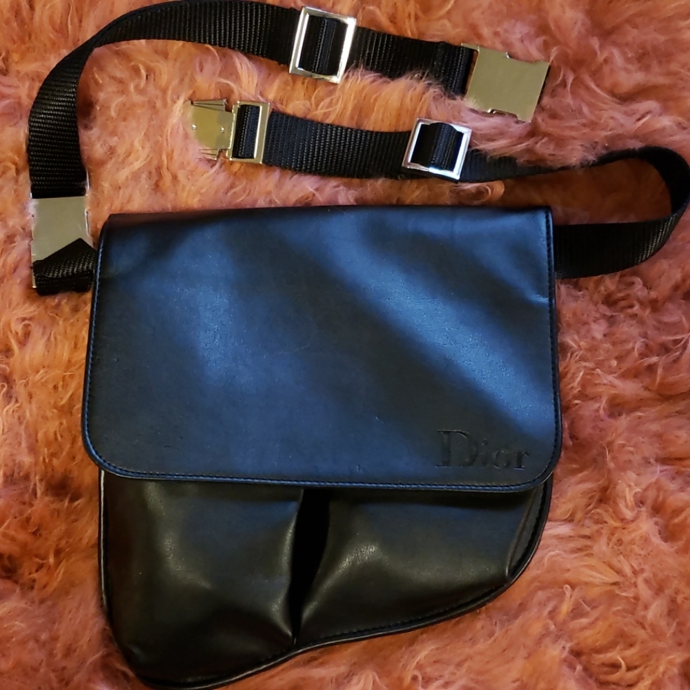 DIOR makeup brush belt